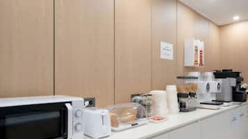 Free daily self-serve breakfast