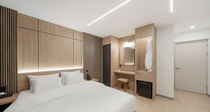 BROWN DOT HOTEL WANJU BONGDONG