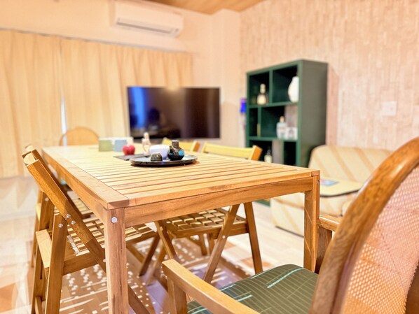 Family Villa, 3 Bedrooms, Private Bathroom | Dining - Nagara no Yado (Osaka)