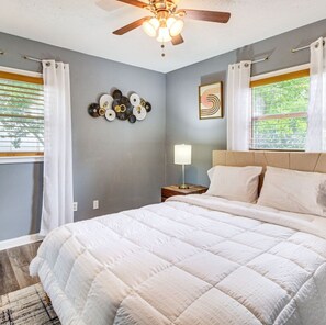 3 bedrooms, iron/ironing board, free WiFi, bed sheets