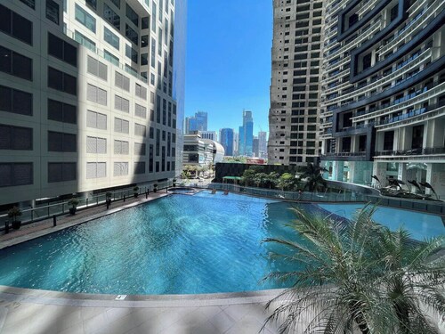 Knightsbridge Makati City Stay