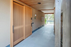 Luxury Villa, Ocean View | Interior