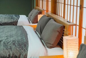 Cortinas blackout, sistema de insonorización y wifi gratis 