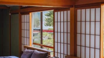 Luxe villa, uitzicht op oceaan | Verduisterende gordijnen, geluiddichte muren, gratis wifi