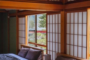 Blackout curtains, soundproofing, free WiFi - Haku (Miyazu)