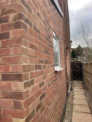 Nhà, 1 phòng ngủ | Chi tiết ngoại thất