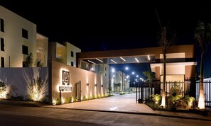 Căn hộ, 3 phòng ngủ, hút thuốc, ban công | Ngoại thất