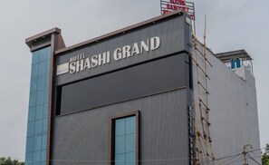 Exterior - Hotel Shashi Grand Jamui (Jamui)