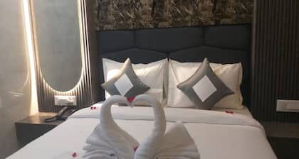 Hotel Shashi Grand Jamui