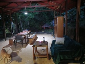 Loft, 1 Schlafzimmer, Raucher, Balkon | Speisen im Freien