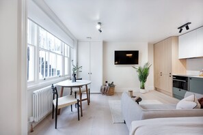 Interior - The Normandy 1 (London)