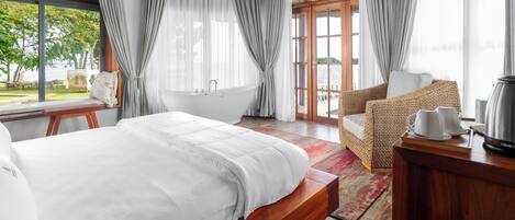 Executive Cottage, 1 King Bed, Lake View