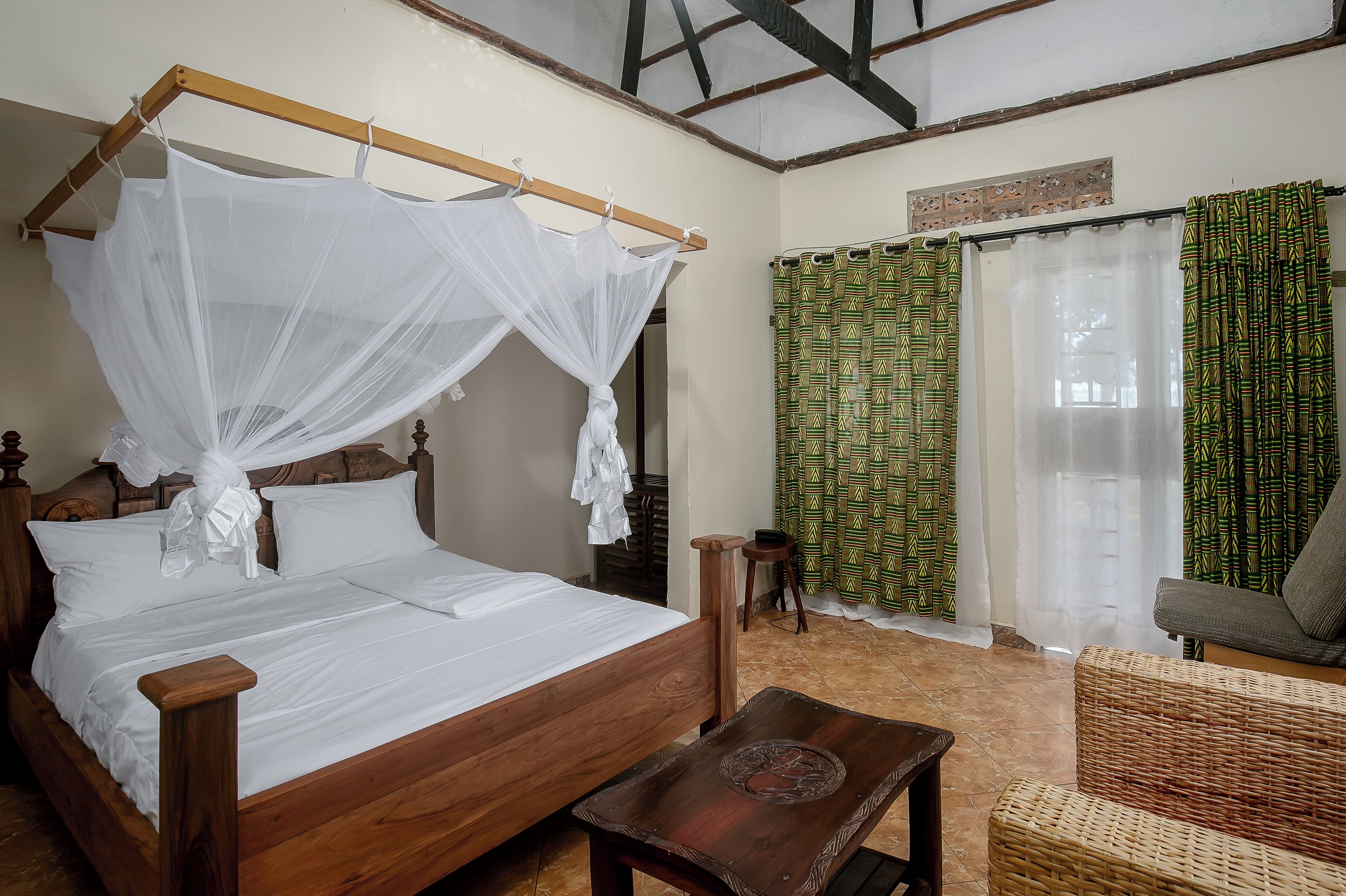 Casa de campo standard | Cofres nos quartos, quartos à prova de som, Wi-Fi de cortesia