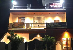 Exterior detail - Hotel Moonlight meerut (Meerut)
