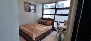 Room, 1 Bedroom, Smoking | 1 bedroom - Room-room in Melbourne CBD (Melbourne)