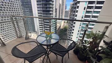 Room, 1 Bedroom, Smoking | Balcony