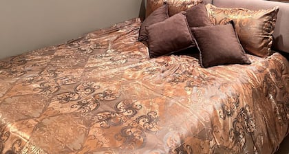 Room-room in Melbourne CBD