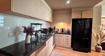 Room-room in Melbourne CBD