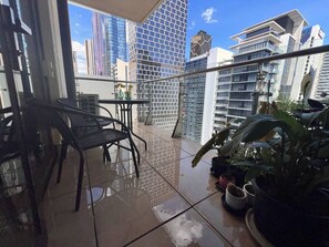 Room, 1 Bedroom, Smoking | Balcony