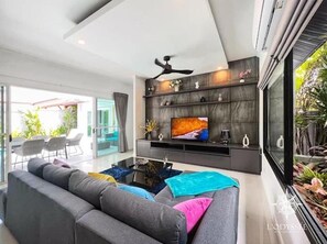 Living area - Central Rawai Private Pool Villa  V292 (Rawai)