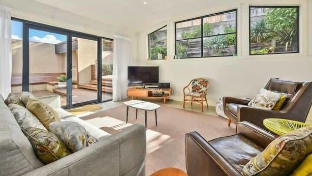 Unclassified image, 1 of 30, button - Queen on Charles 4BR Large Luxury Home (Launceston)