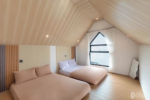 Comfort-Ferienhütte, Balkon, Bergblick | Kostenloses WLAN, Bettwäsche