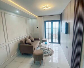 Comfort Villa, Balcony, Mountain View | Living area - Lovia Villa Dieng (Kejajar)