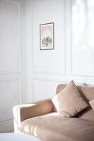 Comfort Cabin, Balcony, Mountain View | Living room