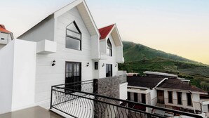 Front of property - Lovia Villa Dieng (Kejajar)