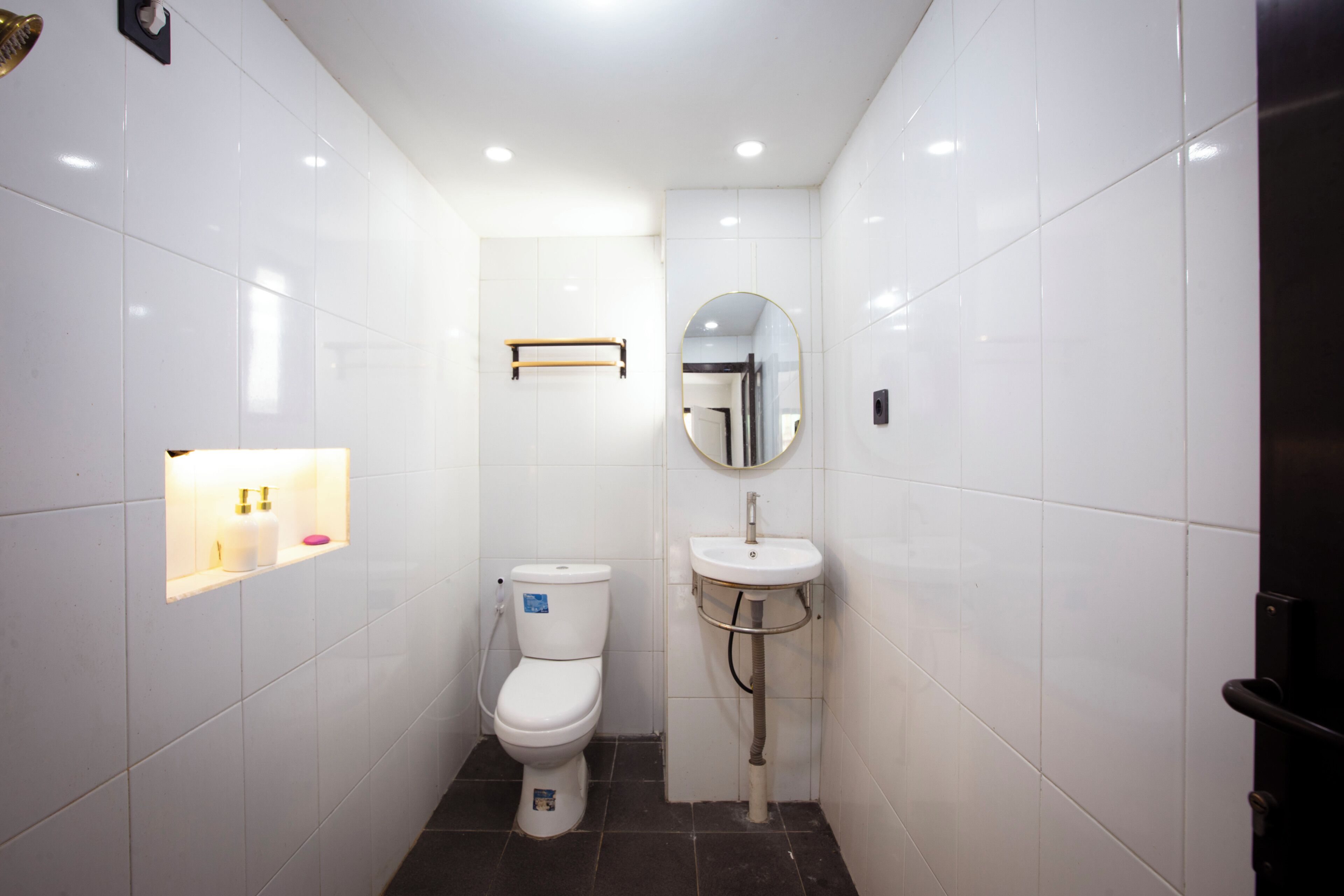 Comfort Cabin, Balcony, Mountain View | Bathroom