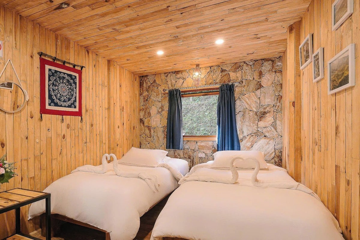 Twin kamer, uitzicht op tuin | Gratis wifi, beddengoed