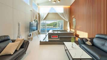 Eenvoudige kamer, 3 slaapkamers (Private Pool Villa) | 3 slaapkamers, gratis wifi