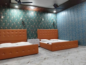 Quadruple Room - Fauzi Rasoi & Guest House (Faizabad)