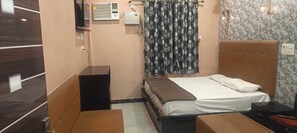 Habitación estándar | Camas extra, wifi gratis y ropa de cama