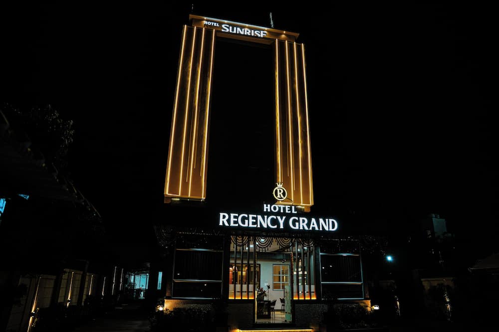 Hotrel Regency Grand - Wadhu Bk.
