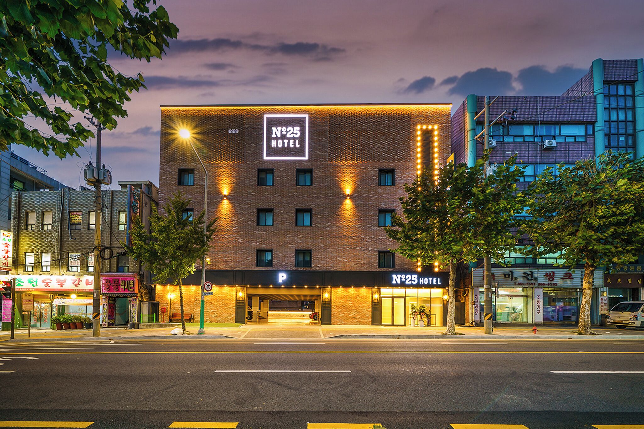 Special Offer - Random Room (No-parking / Multi Night) | Free WiFi