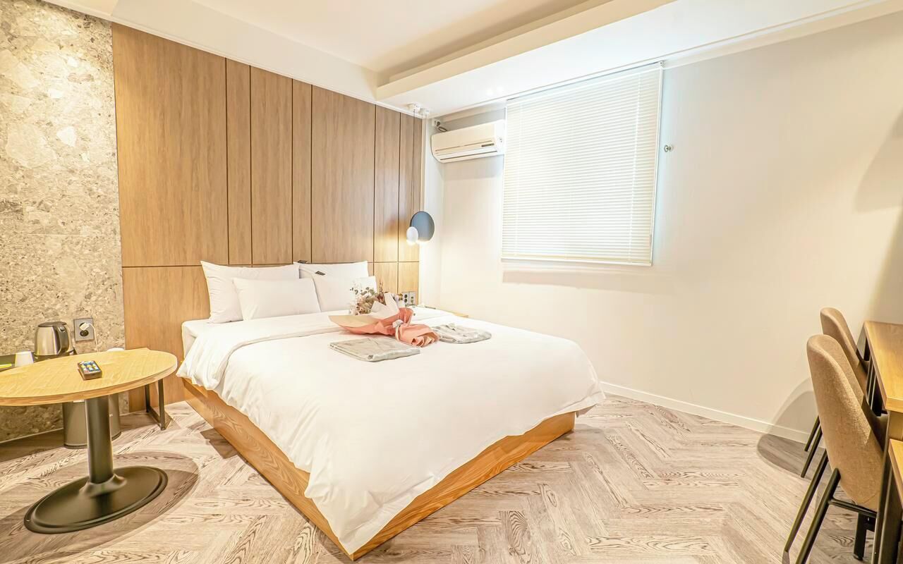 Standard Double Room | Free WiFi