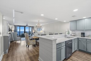 Interior - Harwood’s Seaside Haven Beachfront + Boat Access, 2br/2ba condo Wind Drift 502SE (Orange Beach)