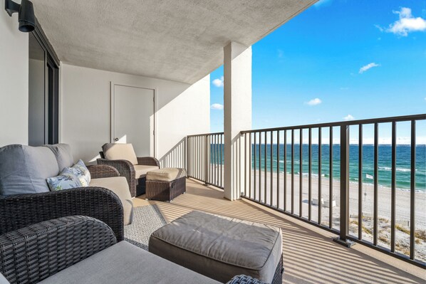 Property grounds - Harwood’s Seaside Haven Beachfront + Boat Access, 2br/2ba condo Wind Drift 502SE (Orange Beach)