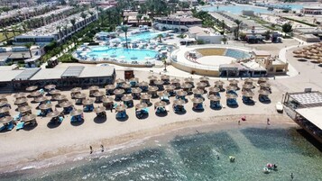 Outdoor pool, pool umbrellas, sun loungers