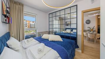 Apartment, Balcony (218) | Individually decorated, individually furnished, iron/ironing board