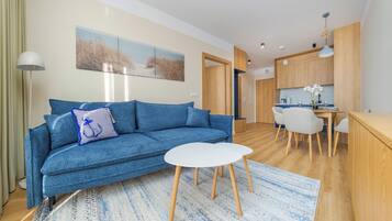 Apartamento (207 A) | Área de estar | TV de tela plana