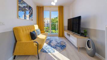Apartment (A302) | Wohnbereich | Flachbildfernseher