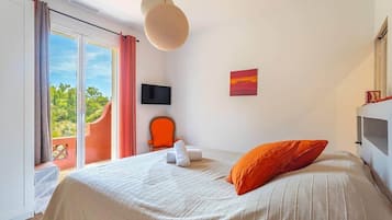 6 soverom, strykejern/-brett, wi-fi og sengetøy