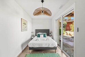 6 chambres, fer et planche à repasser, accès au Wi-Fi (inclus)