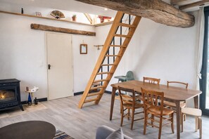 Dining - La Bergerie du Buisson - Swimming pool - Beauval - Brame du Cerf - Ideal for families (ORBIGNY)