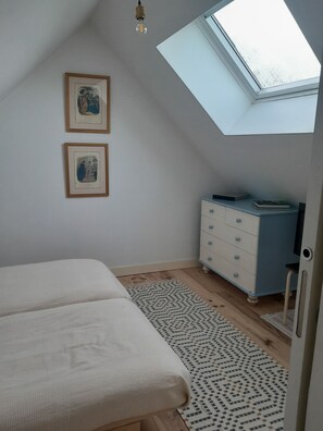 Accès Internet, draps fournis