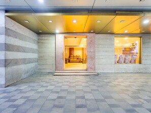 独立别墅 | 前台