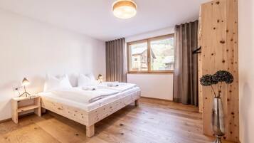 Individually decorated, individually furnished, soundproofing