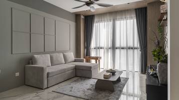 Deluxe-Apartment, Stadtblick | Wohnbereich